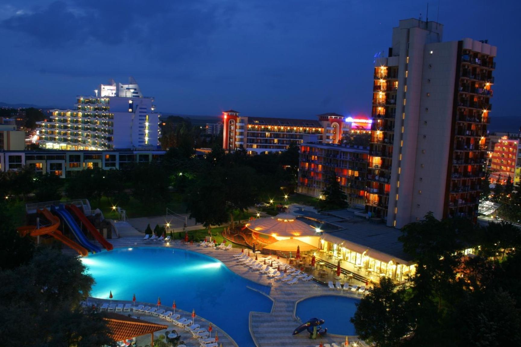 Hotel Iskar & Aquapark Slantchev Briag Extérieur photo