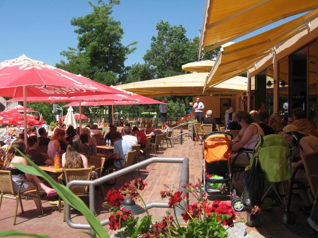 Hotel Iskar & Aquapark Slantchev Briag Extérieur photo