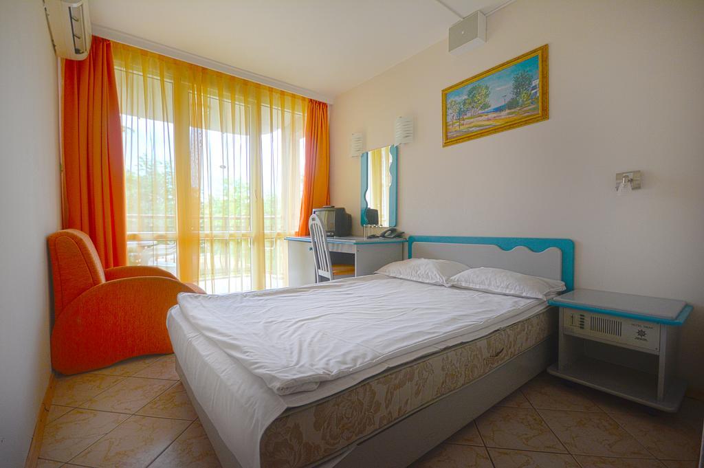 Hotel Iskar & Aquapark Slantchev Briag Extérieur photo