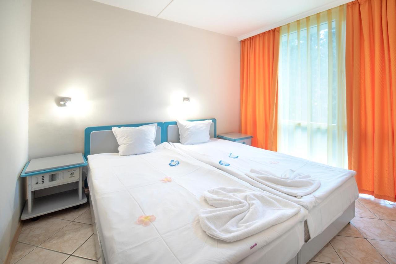 Hotel Iskar & Aquapark Slantchev Briag Extérieur photo